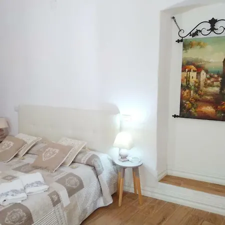 Ai Barutoli Apartment